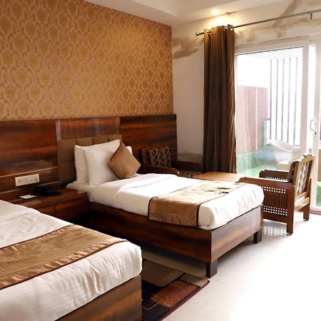 Airport Hotel Νέο Δελχί Εξωτερικό φωτογραφία