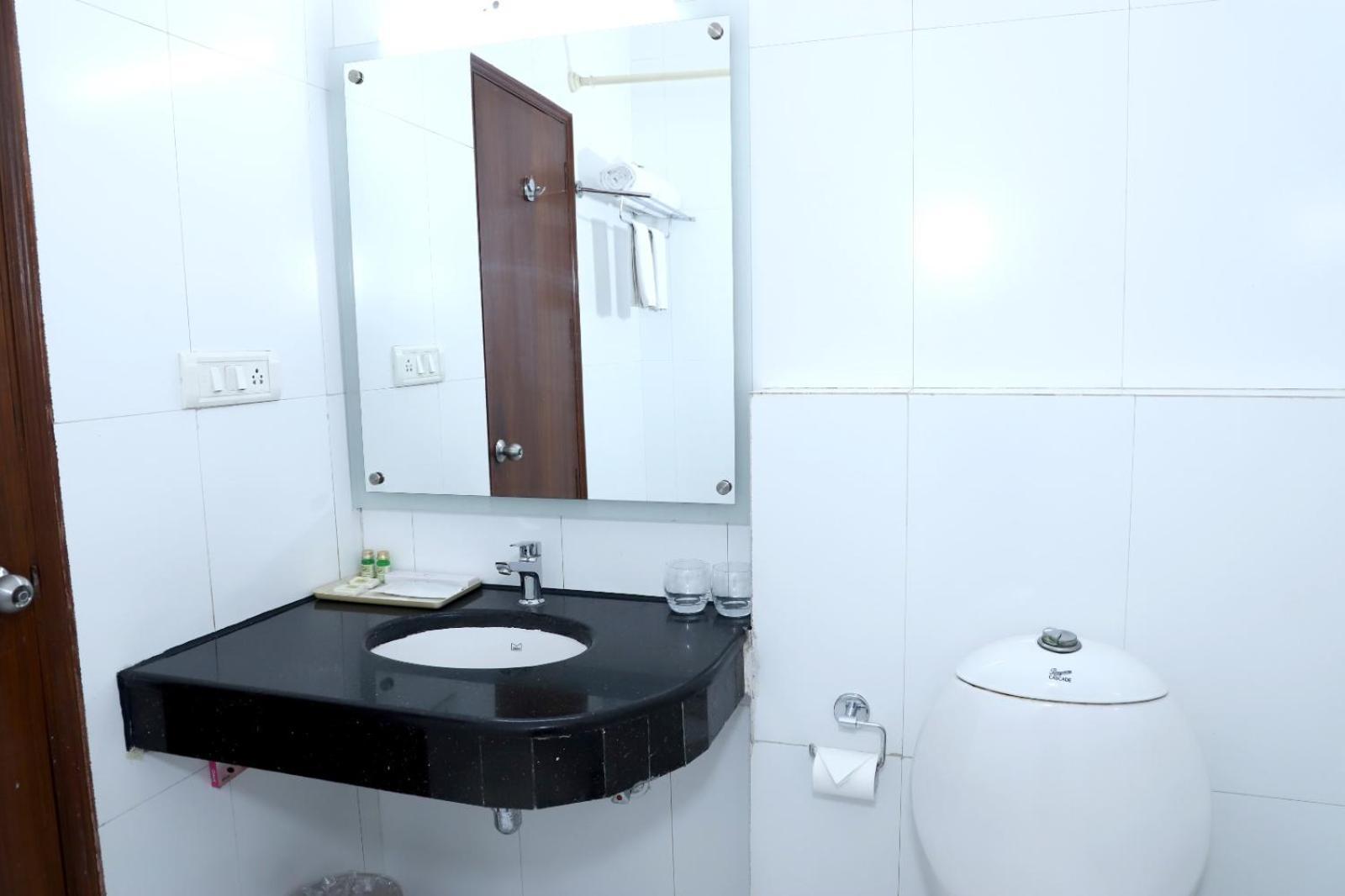 Airport Hotel Νέο Δελχί Εξωτερικό φωτογραφία