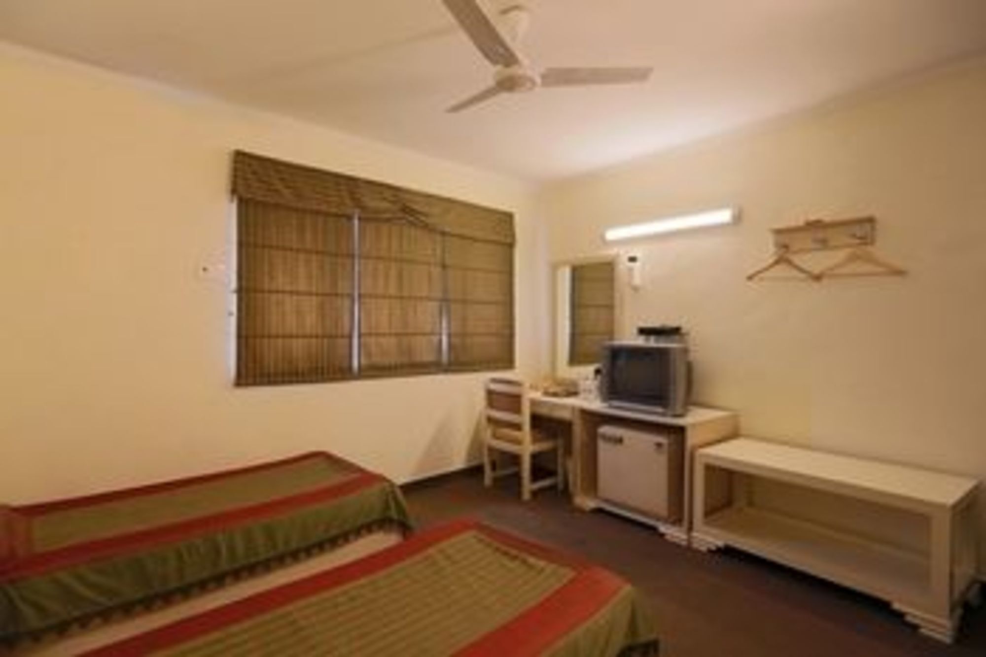 Airport Hotel Νέο Δελχί Εξωτερικό φωτογραφία